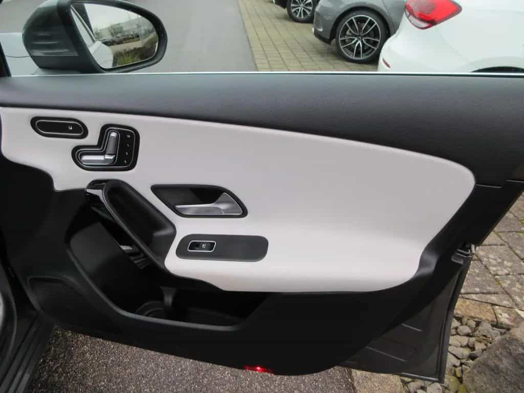 Mercedes-Benz A-Class 220 Style 4M 7G LED Navi 360° Pano Memory AHK 03/2019-photo-15