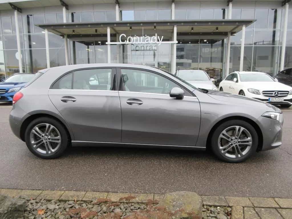 Mercedes-Benz A-Class 220 Style 4M 7G LED Navi 360° Pano Memory AHK 03/2019-photo-3