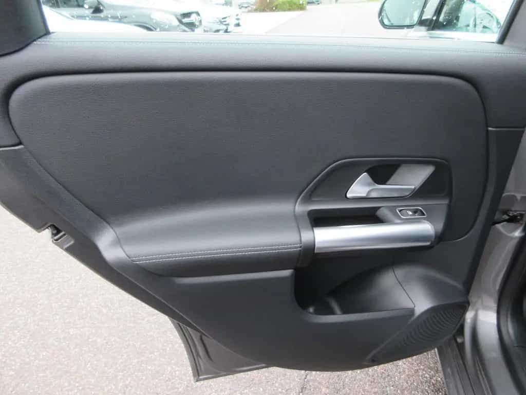Mercedes-Benz B-Class 250 Progressive 7G LED+Fernl. Navi Kamera Spur 04/2019-photo-11