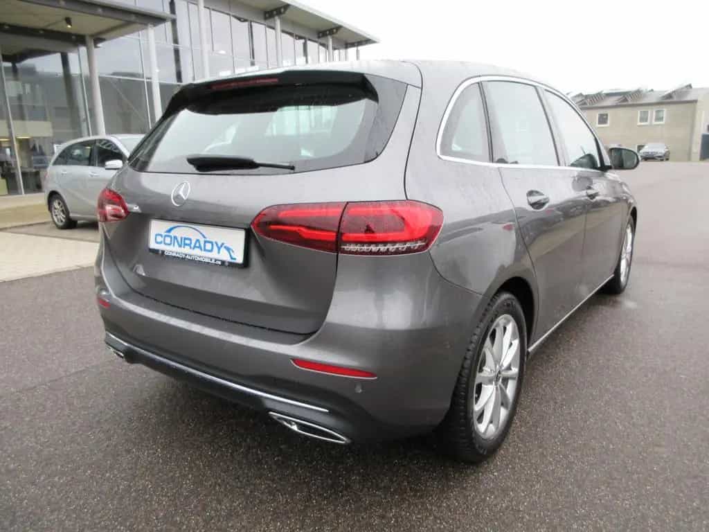 Mercedes-Benz B-Class 250 Progressive 7G LED+Fernl. Navi Kamera Spur 04/2019-photo-4