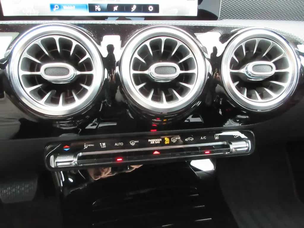 Mercedes-Benz CLA 180 Shooting Brake CLA 180 SB Progressive 7G LED Navi CarPlay StdHz 11/2020-photo-20