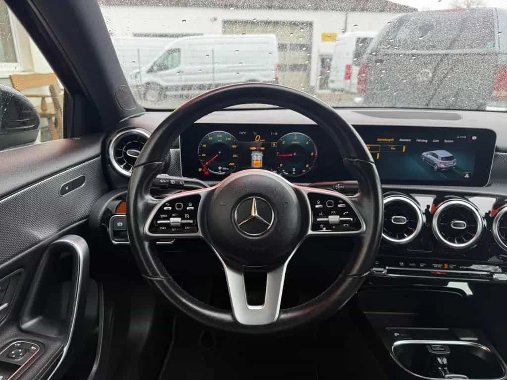 Mercedes-Benz A 180 d Progressive=Automatik-Leder-Navi-Carplay= 10/2018-photo-13