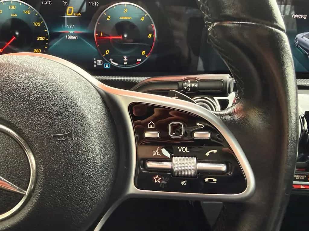 Mercedes-Benz A 180 d Progressive=Automatik-Leder-Navi-Carplay= 10/2018-photo-16
