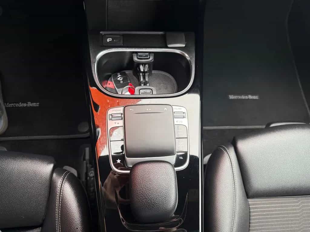 Mercedes-Benz A 180 d Progressive=Automatik-Leder-Navi-Carplay= 10/2018-photo-20