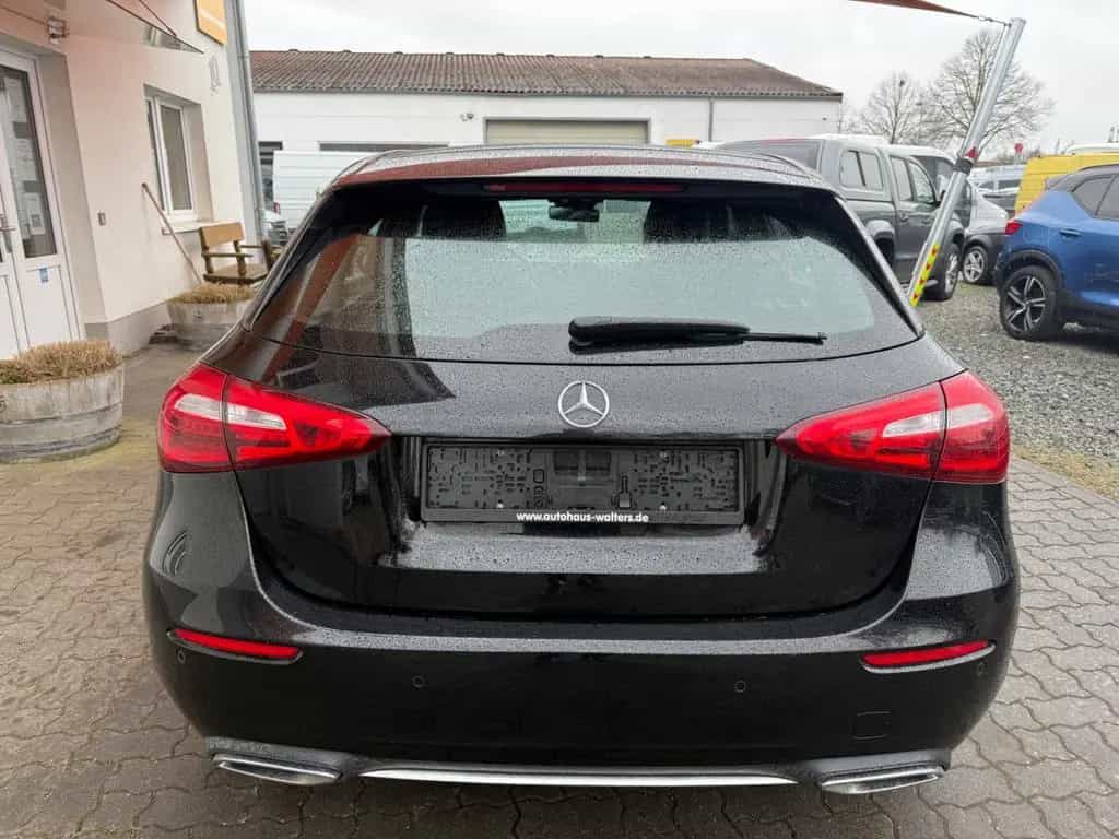 Mercedes-Benz A 180 d Progressive=Automatik-Leder-Navi-Carplay= 10/2018-photo-5