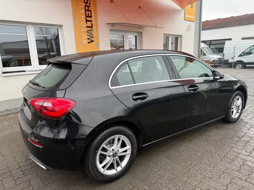 Mercedes-Benz A 180 d Progressive=Automatik-Leder-Navi-Carplay= 10/2018-photo-6