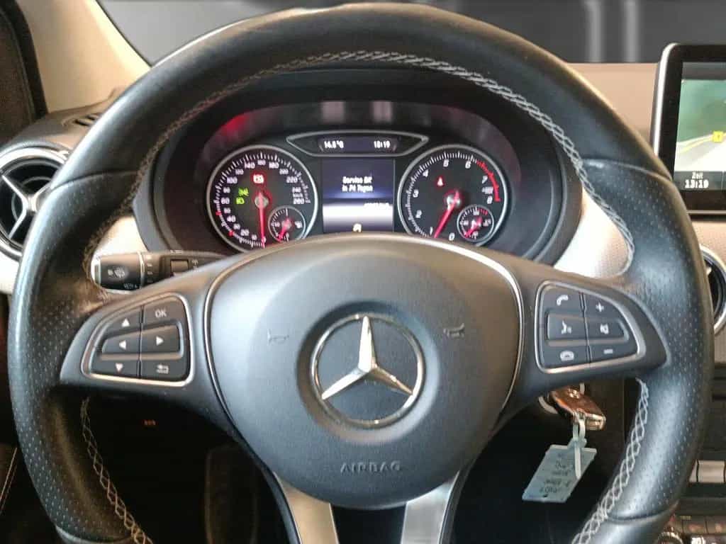 Mercedes-Benz B-Class 200 URBAN LED*Navi*SHZ 03/2016-photo-10