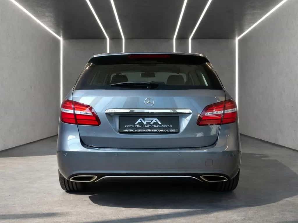Mercedes-Benz B-Class 200 URBAN LED*Navi*SHZ 03/2016-photo-5