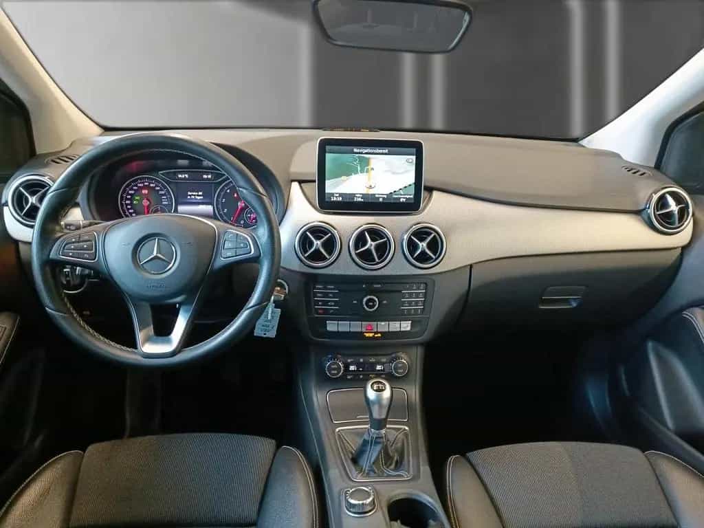 Mercedes-Benz B-Class 200 URBAN LED*Navi*SHZ 03/2016-photo-8