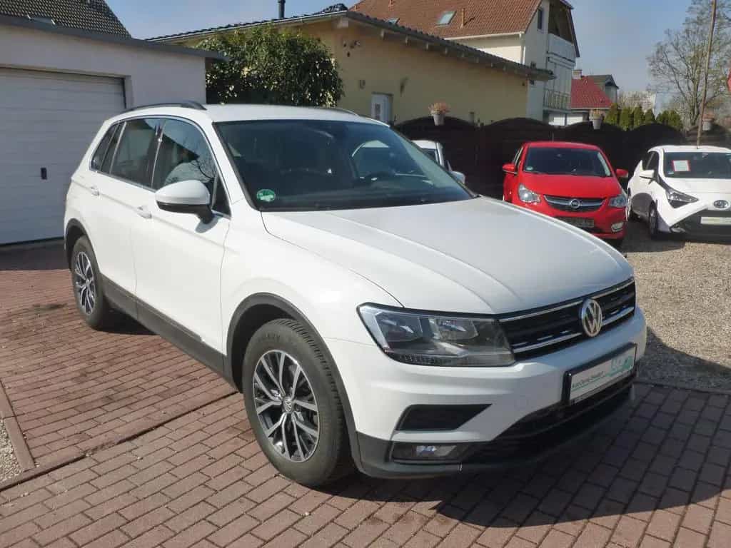 Volkswagen Tiguan DSG/PDC/AHK/Front+Lane Assist 07/2018-photo-0