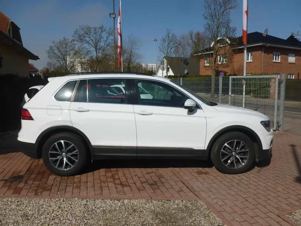 Volkswagen Tiguan DSG/PDC/AHK/Front+Lane Assist 07/2018-photo-1