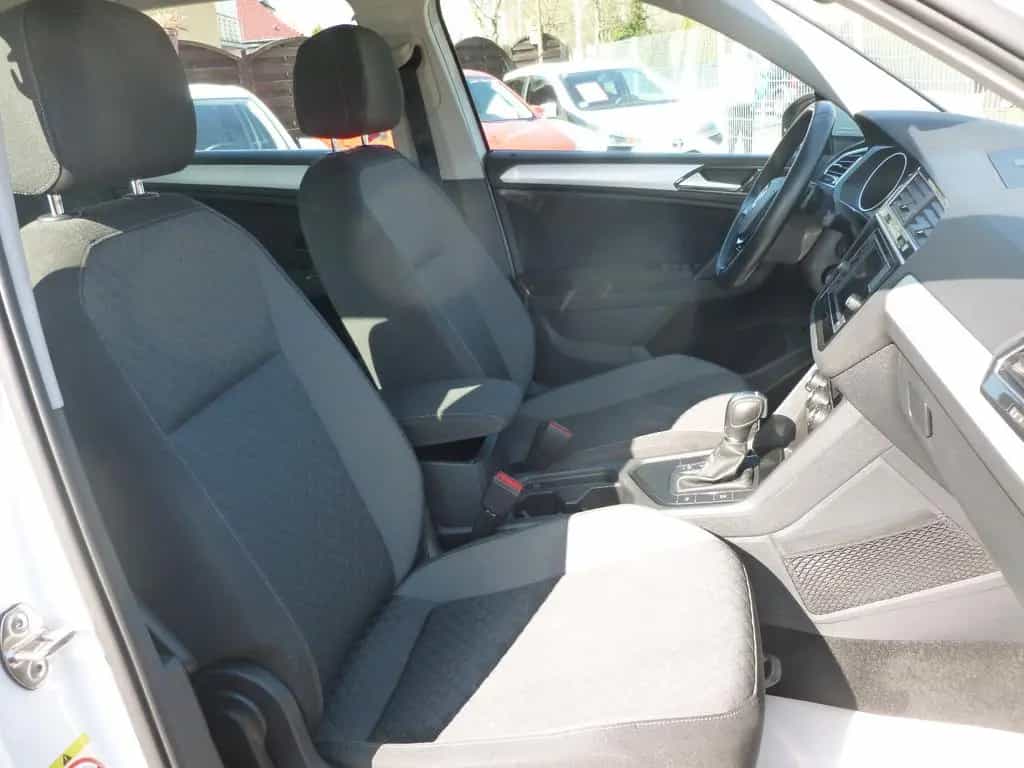 Volkswagen Tiguan DSG/PDC/AHK/Front+Lane Assist 07/2018-photo-11