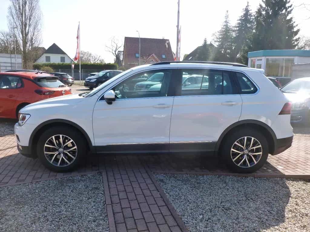 Volkswagen Tiguan DSG/PDC/AHK/Front+Lane Assist 07/2018-photo-5