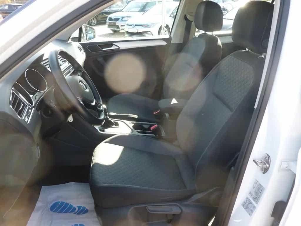 Volkswagen Tiguan DSG/PDC/AHK/Front+Lane Assist 07/2018-photo-8