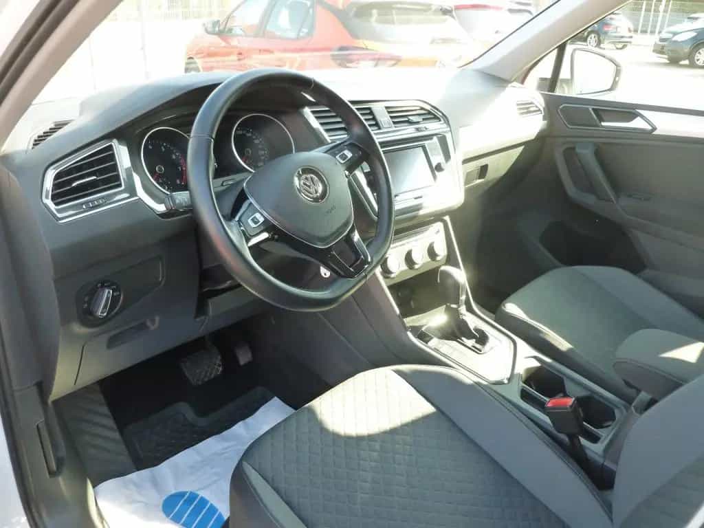 Volkswagen Tiguan DSG/PDC/AHK/Front+Lane Assist 07/2018-photo-9