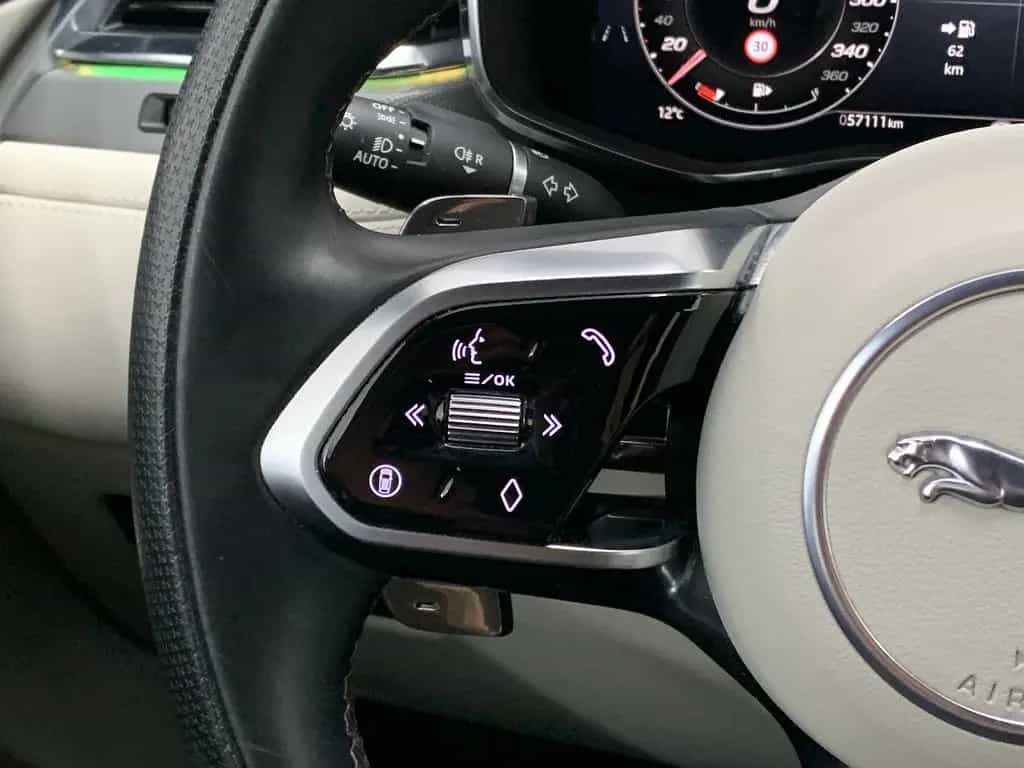 Jaguar F-Pace SVR SVR P575 Edition 1988 / 394 06/2024-photo-13