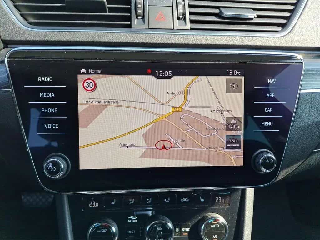 Skoda Superb 1.5 TSI DSG Style 150PS Navi, AHK, DCC, K 10/2019-photo-16