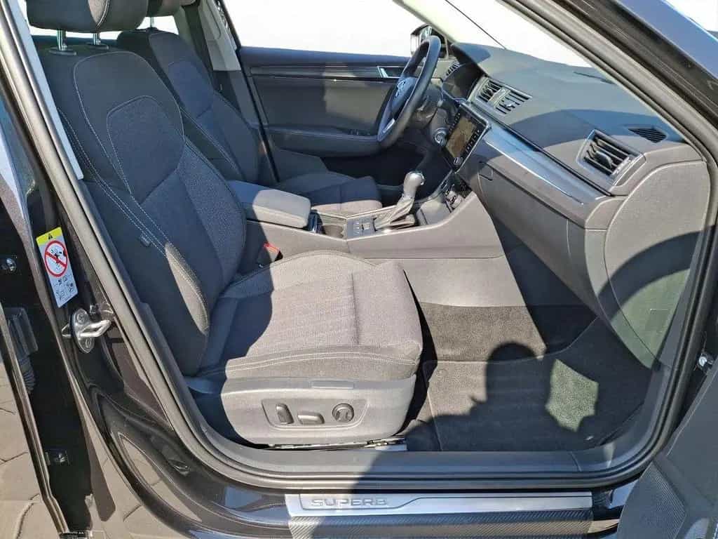 Skoda Superb 1.5 TSI DSG Style 150PS Navi, AHK, DCC, K 10/2019-photo-17