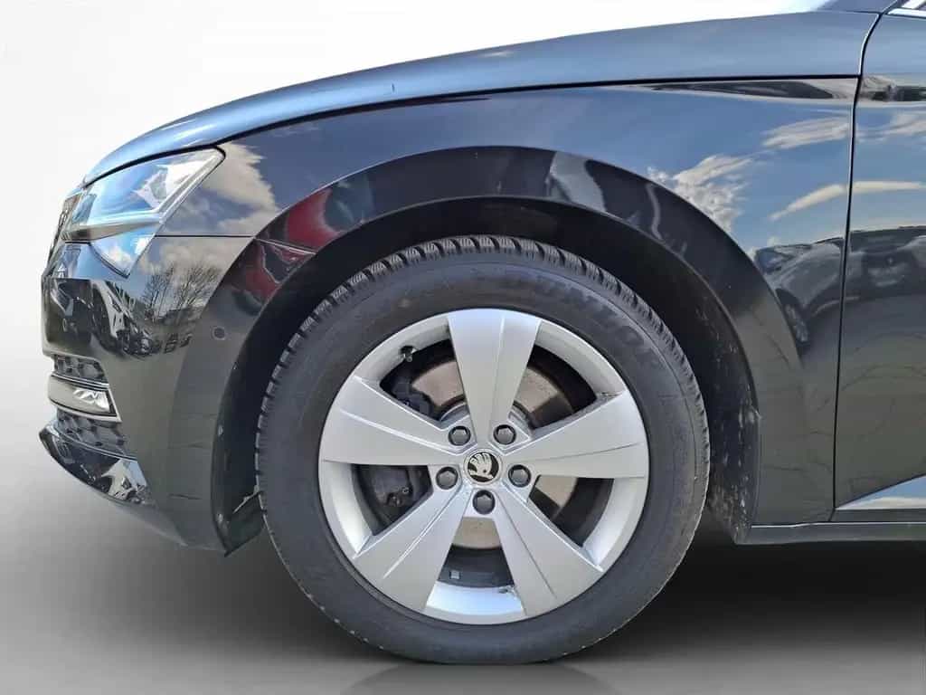 Skoda Superb 1.5 TSI DSG Style 150PS Navi, AHK, DCC, K 10/2019-photo-9