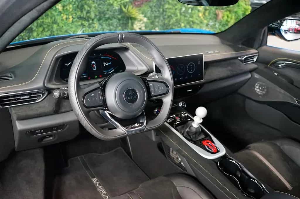 Lotus Emira 3.5l V6*MANUAL*FIRST-EDITION*CAMERA 07/2024-photo-10