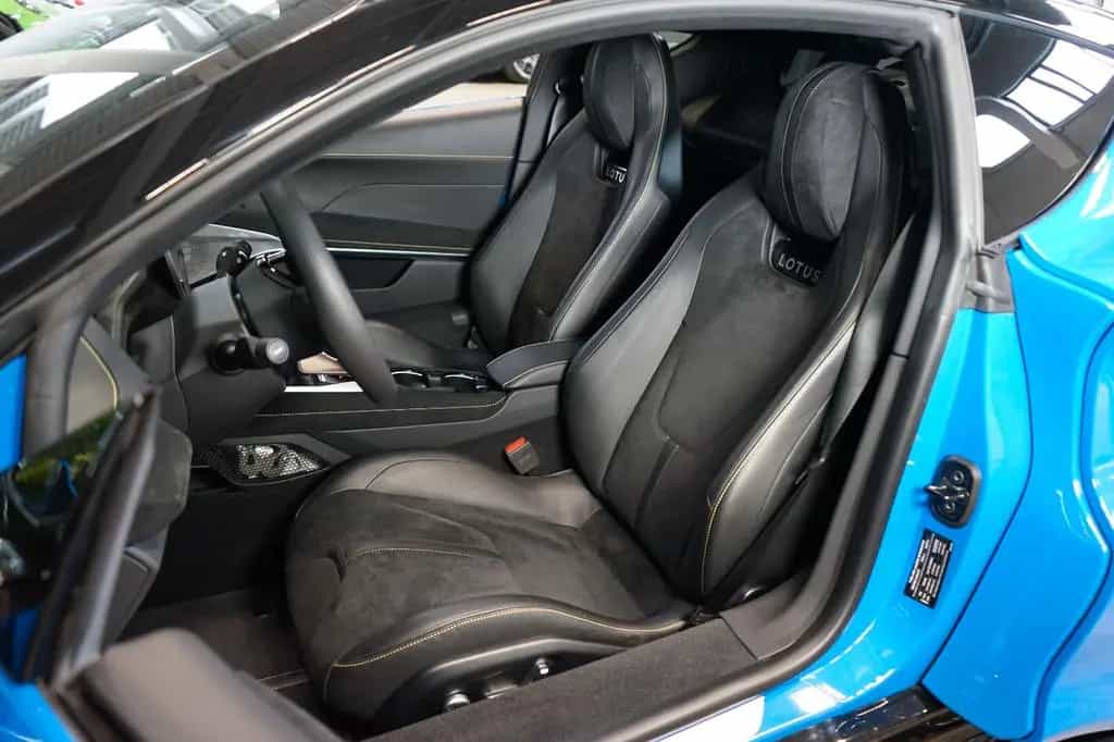 Lotus Emira 3.5l V6*MANUAL*FIRST-EDITION*CAMERA 07/2024-photo-12