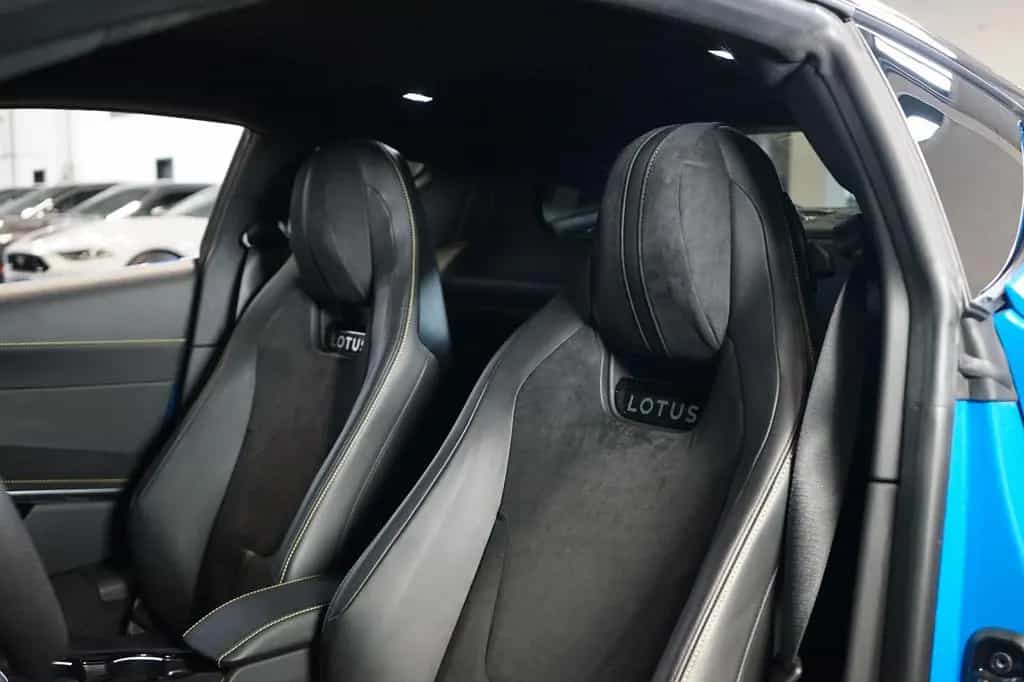 Lotus Emira 3.5l V6*MANUAL*FIRST-EDITION*CAMERA 07/2024-photo-14