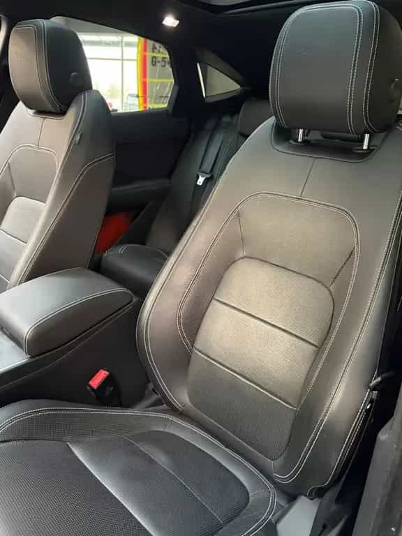 Jaguar E-Pace R-Dynamic HSE AWD ACC Memory HUD Pano LED 06/2018-photo-12