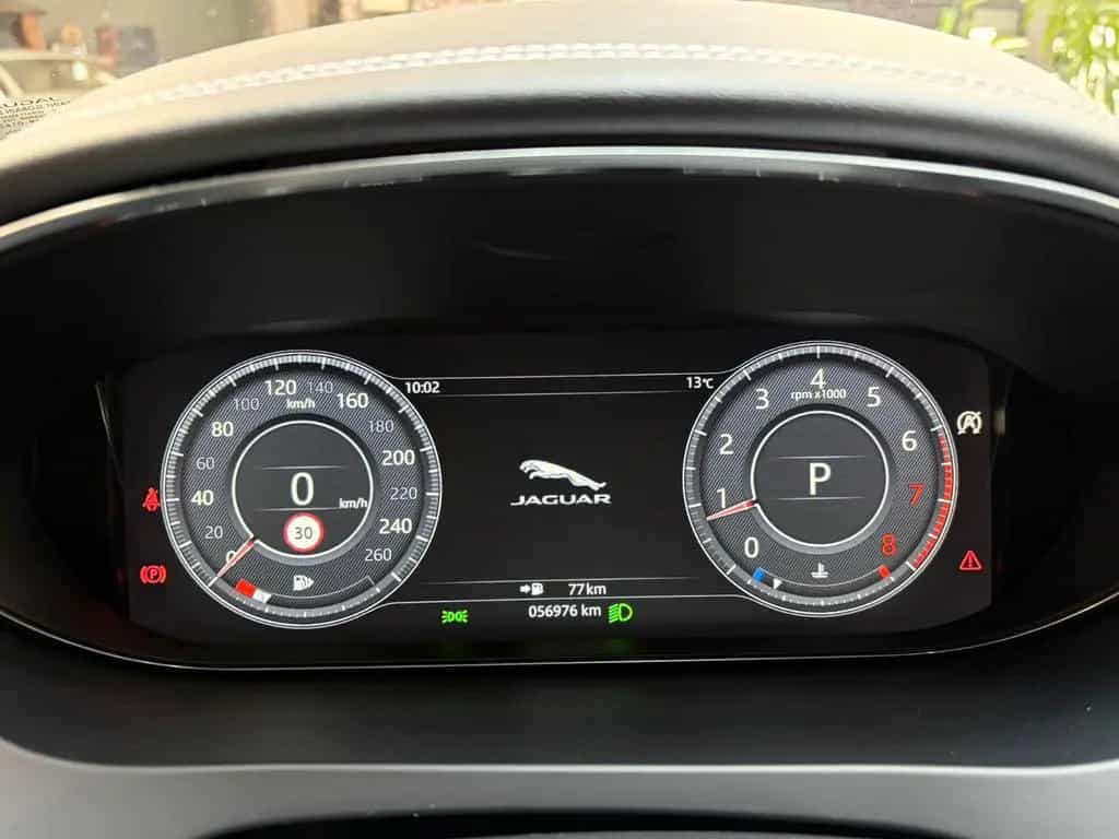 Jaguar E-Pace R-Dynamic HSE AWD ACC Memory HUD Pano LED 06/2018-photo-23