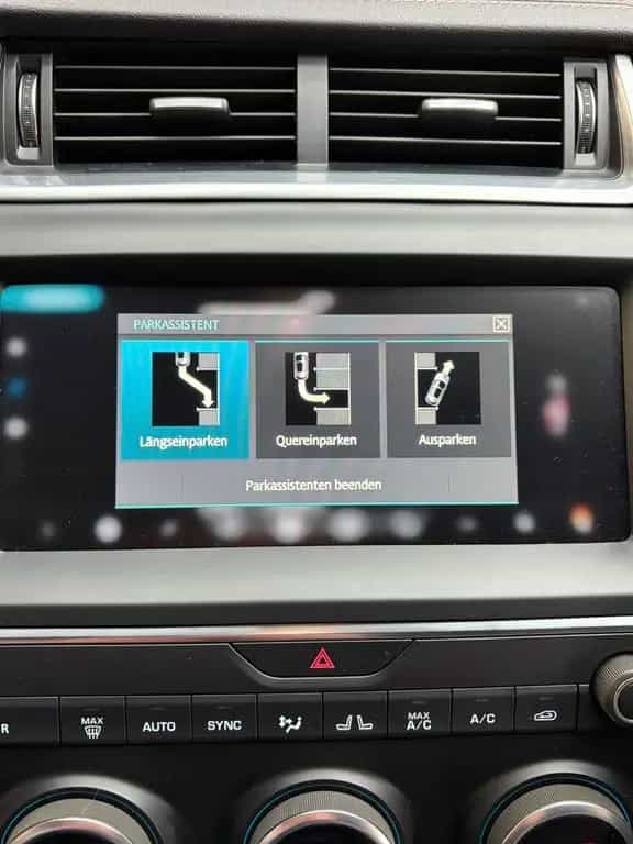 Jaguar E-Pace R-Dynamic HSE AWD ACC Memory HUD Pano LED 06/2018-photo-29