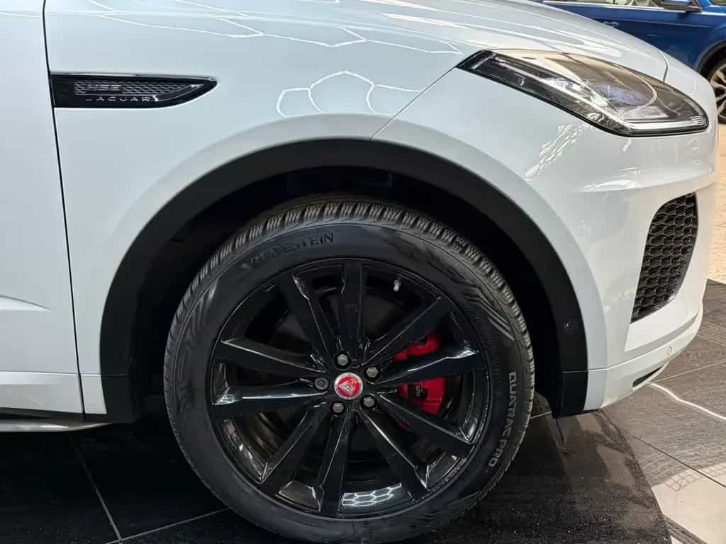 Jaguar E-Pace R-Dynamic HSE AWD ACC Memory HUD Pano LED 06/2018-photo-4