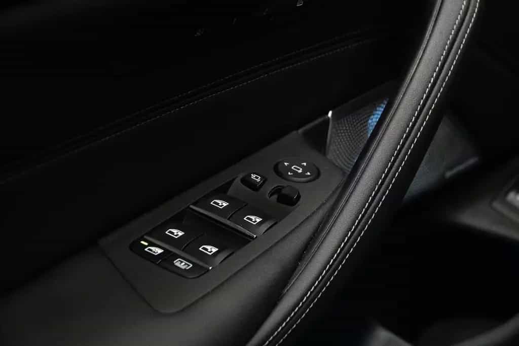 ALPINA B5 4.4 Allrad VOLL!!! 03/2023-photo-9