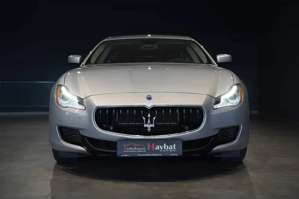 Maserati Quattroporte SQ4-Kamera-Schiebedach-Sitzheizung 08/2013-photo-1