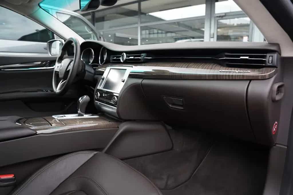 Maserati Quattroporte SQ4-Kamera-Schiebedach-Sitzheizung 08/2013-photo-14