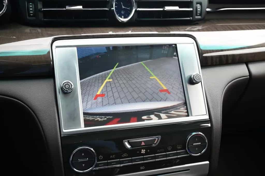 Maserati Quattroporte SQ4-Kamera-Schiebedach-Sitzheizung 08/2013-photo-20