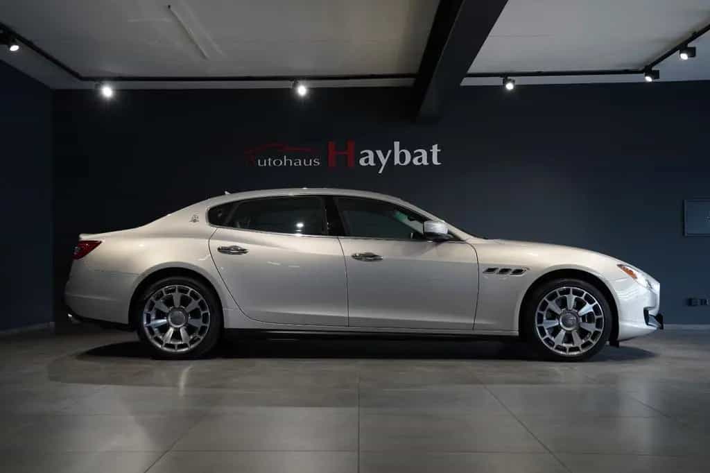 Maserati Quattroporte SQ4-Kamera-Schiebedach-Sitzheizung 08/2013-photo-3