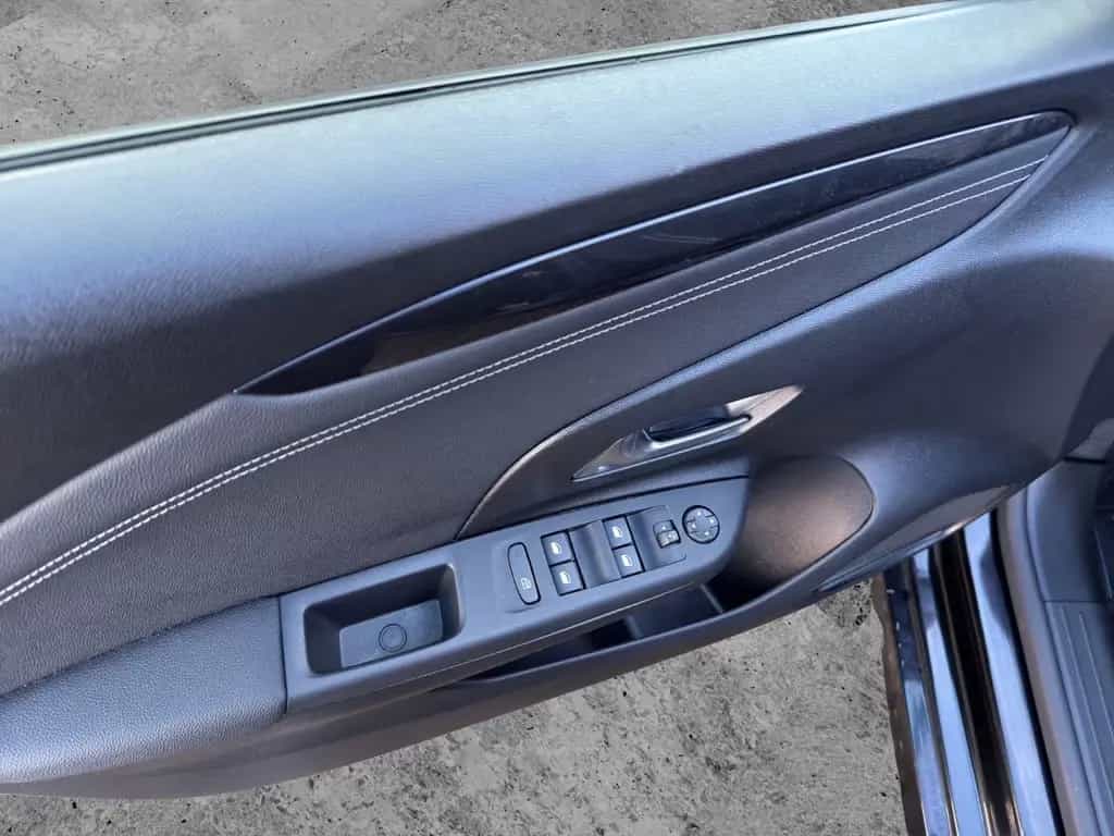 Opel Corsa GS *LED*KAM*VIRTUAL*NAV*PDC*LM 09/2024-photo-8