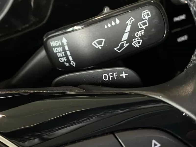 Volkswagen Touran 1.5 TSI Highline R-Line Navi AppC LED ACC 12/2020-photo-23