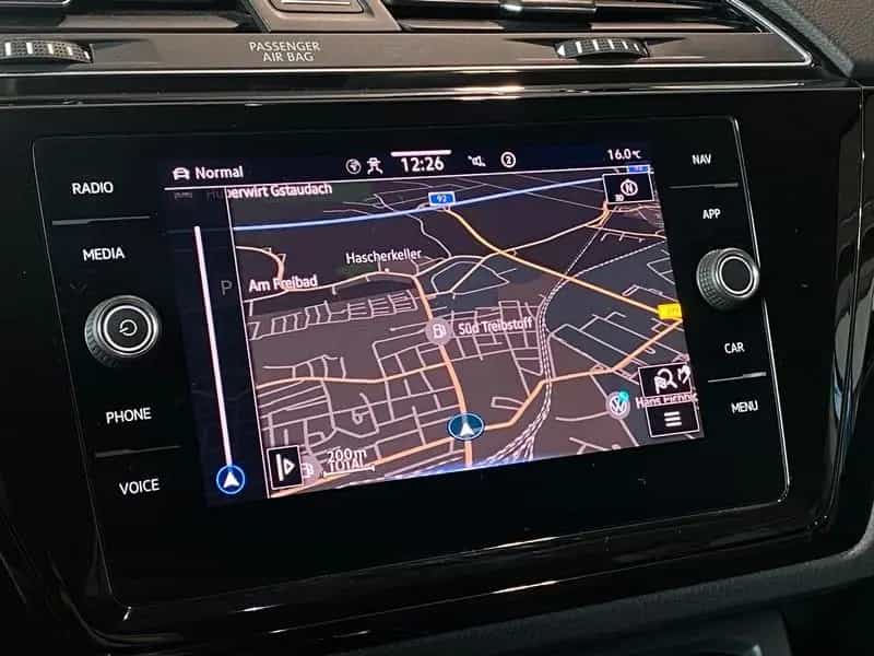 Volkswagen Touran 1.5 TSI Highline R-Line Navi AppC LED ACC 12/2020-photo-25