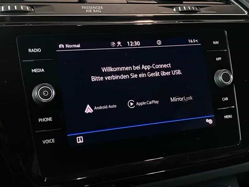 Volkswagen Touran 1.5 TSI Highline R-Line Navi AppC LED ACC 12/2020-photo-26
