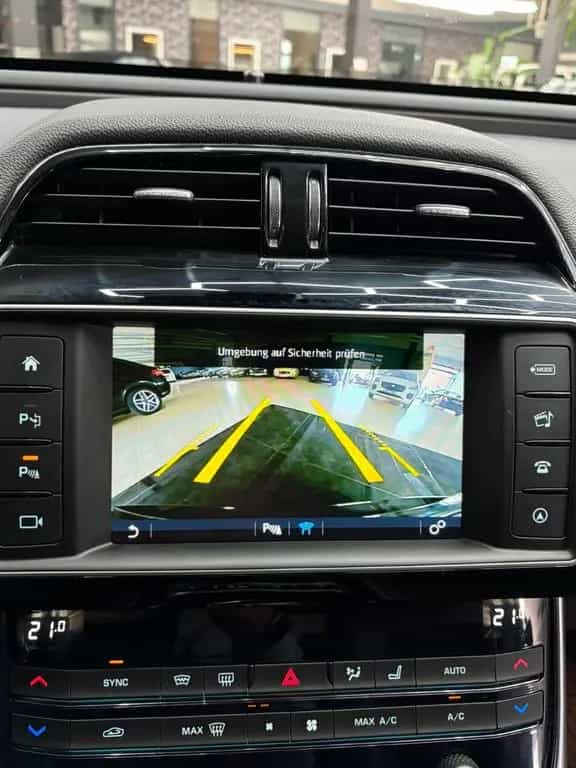 Jaguar XE R-Sport Navi Tempo Kamera Komfort Keyless LED 11/2015-photo-23