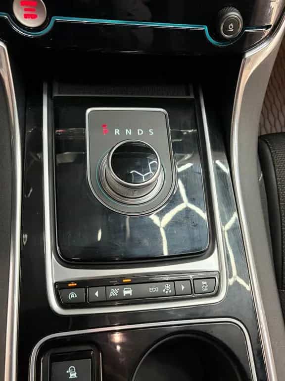Jaguar XE R-Sport Navi Tempo Kamera Komfort Keyless LED 11/2015-photo-30