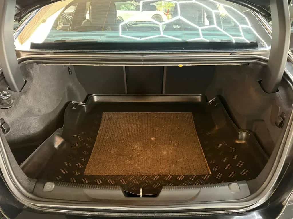 Jaguar XE R-Sport Navi Tempo Kamera Komfort Keyless LED 11/2015-photo-37