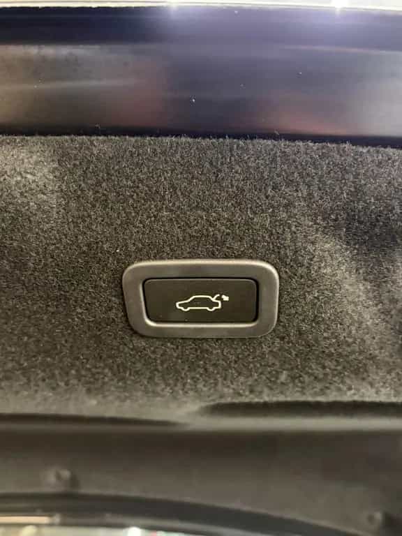 Jaguar XE R-Sport Navi Tempo Kamera Komfort Keyless LED 11/2015-photo-38