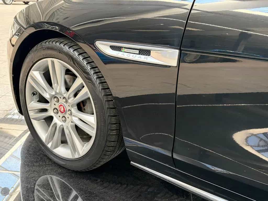 Jaguar XE R-Sport Navi Tempo Kamera Komfort Keyless LED 11/2015-photo-4