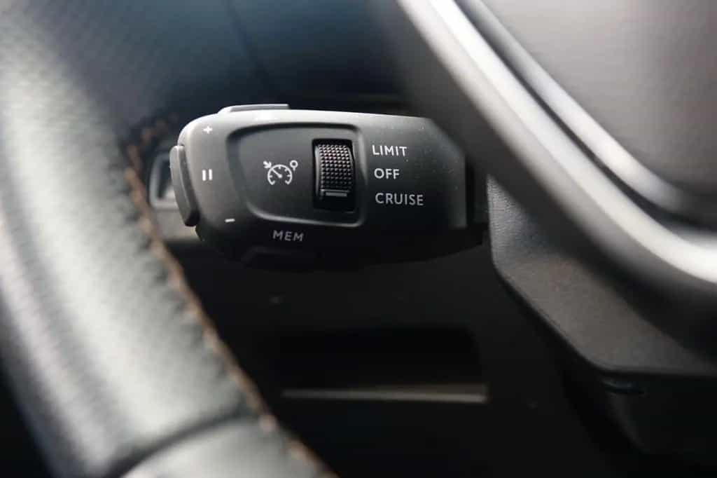 Peugeot 3008 GT 1.2 PureTech 130 +RFK+Memory+ACC+Night-V 11/2023-photo-18