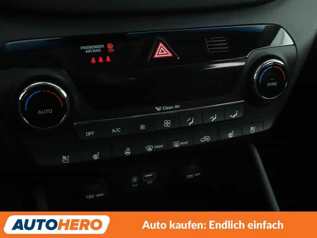 Hyundai TUCSON 1.6 TGDI Advantage 4WD*NAVI*TEMPO*CAM* 01/2017-photo-22