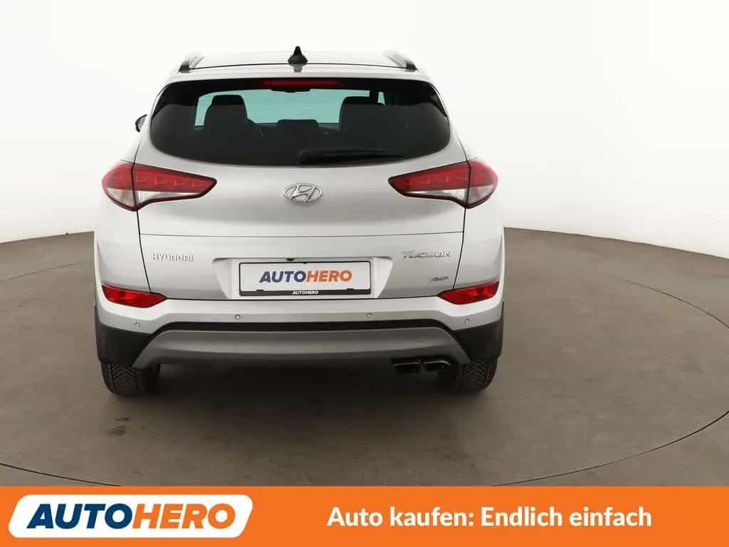 Hyundai TUCSON 1.6 TGDI Advantage 4WD*NAVI*TEMPO*CAM* 01/2017-photo-4