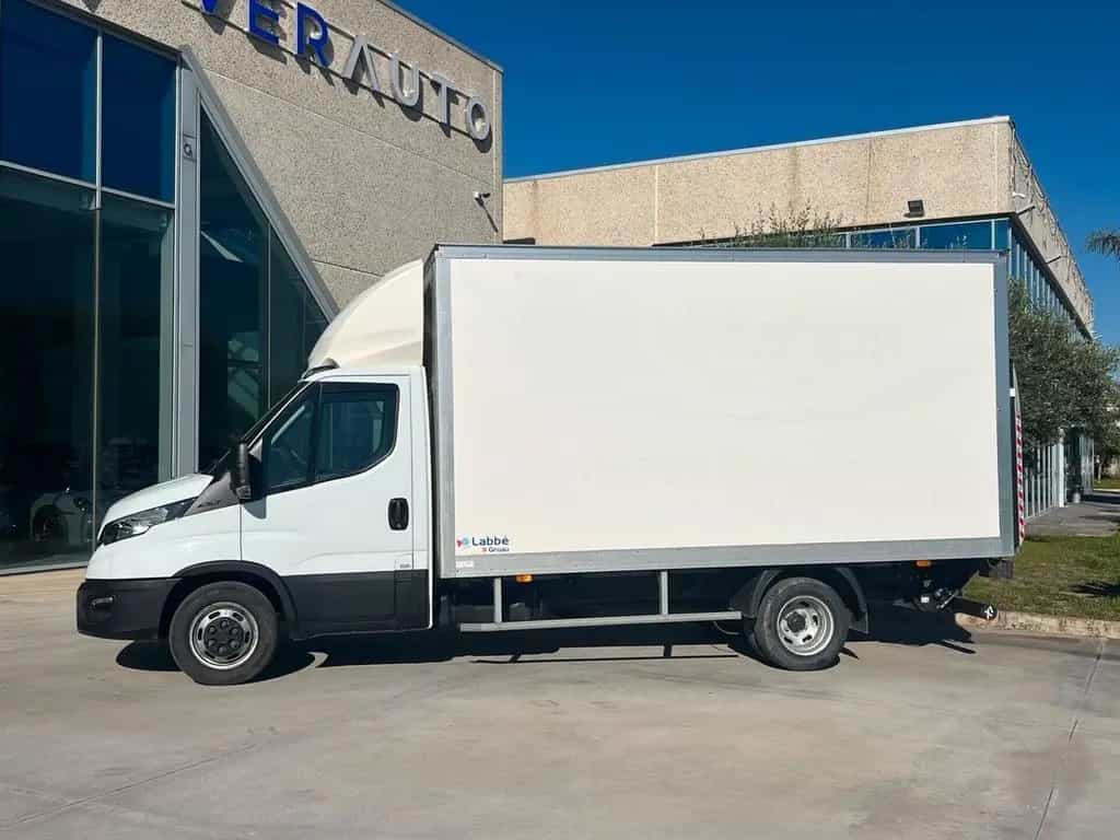 Iveco Daily 35C16H BTor 3.0 HPT PLM-RG Cabinato 12/2021-photo-0