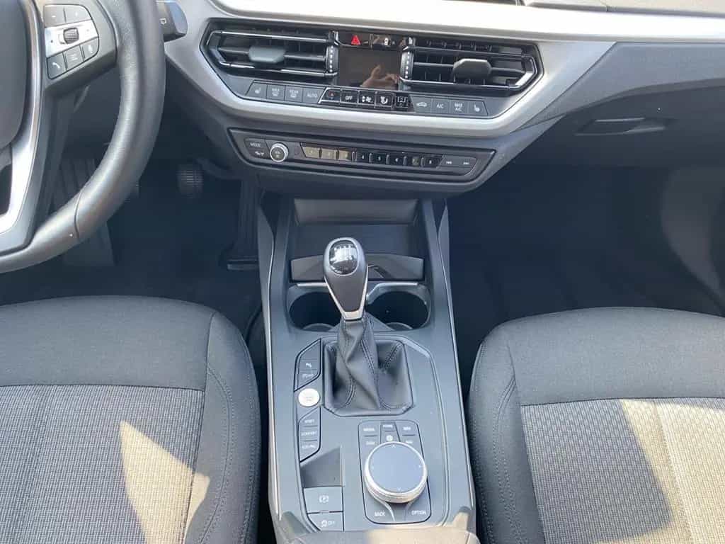 BMW 1 Series 118i Advantage+elek. Heckklappe+Lenkradhzg+SHZ 06/2024-photo-9