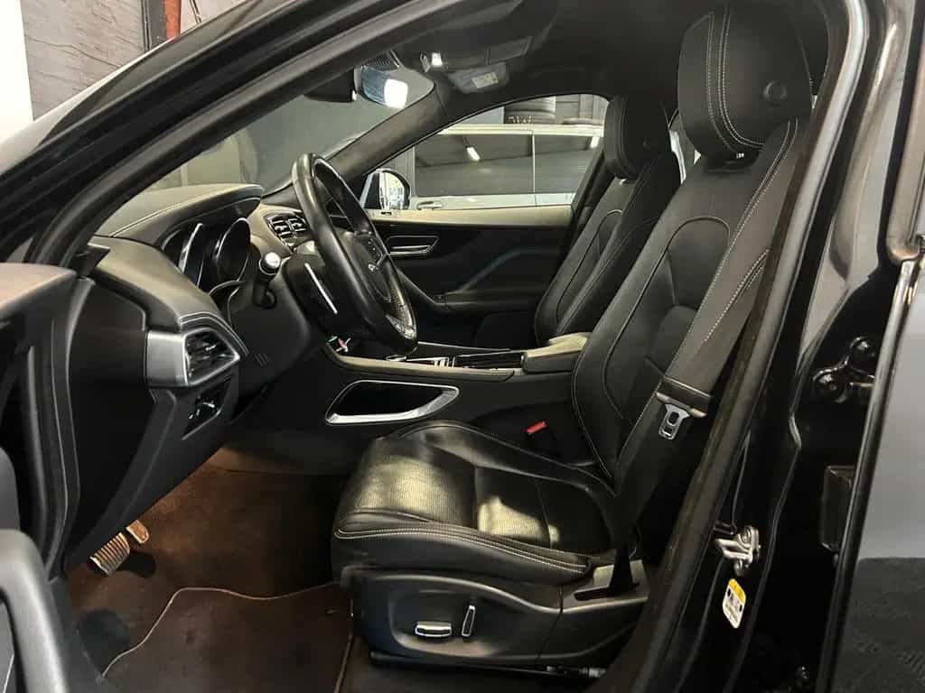 Jaguar F-Pace R-Sport AWD*AHK-Black-Kamera-Leder* 07/2019-photo-10